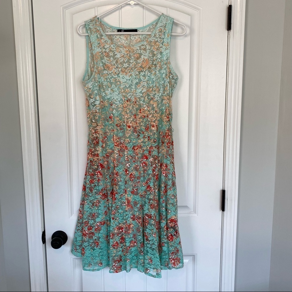 Leslie Fay Floral Sleeveless Dress w/ Belt Size 6